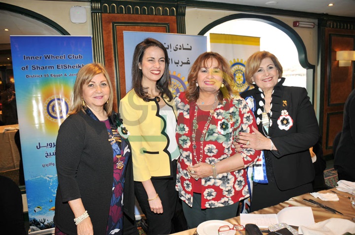 بالصور.. أندية الأنرويل تكرم منى رجب وماريان عازر بالصور.. أندية الأنرويل تكرم منى رجب وماريان عازر