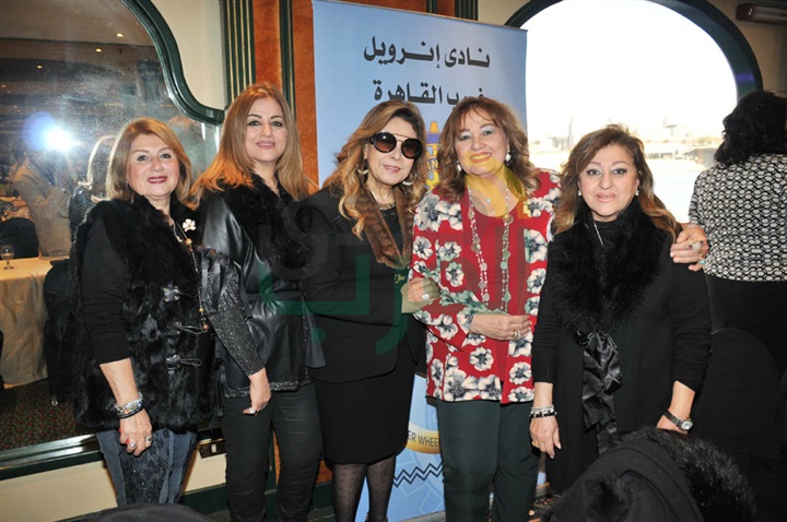 بالصور.. أندية الأنرويل تكرم منى رجب وماريان عازر بالصور.. أندية الأنرويل تكرم منى رجب وماريان عازر