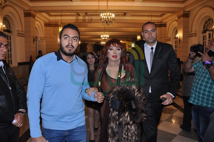 بالصور .. بدأ توافد ضيوف ونجوم الفن إلى حفل الملتقى الدولى لفننون ذوى القدرات الخاصه بالصور .. بدأ توافد ضيوف ونجوم الفن إلى حفل الملتقى الدولى لفننون ذوى القدرات الخاصه