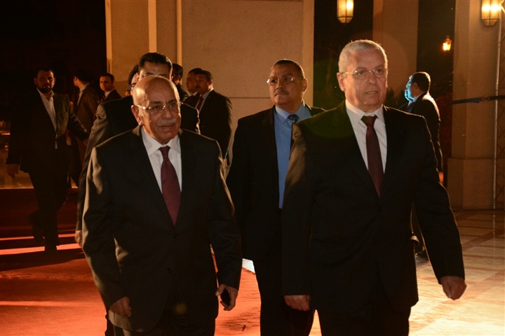 بالصور.. وصول محمد صبحى وصابرين لحفل المحور بالأوبرا بالصور.. وصول محمد صبحى وصابرين لحفل المحور بالأوبرا