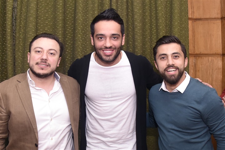 بالصور .. رامي جمال يغني أمام زوجته لأول مرة بحفل الصالة المغطاة بالصور .. رامي جمال يغني أمام زوجته لأول مرة بحفل الصالة المغطاة
