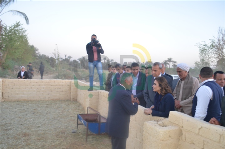 بالصور.. وزيرا النقل والاستثمار يتفقدان عددًا من المشروعات بقنا