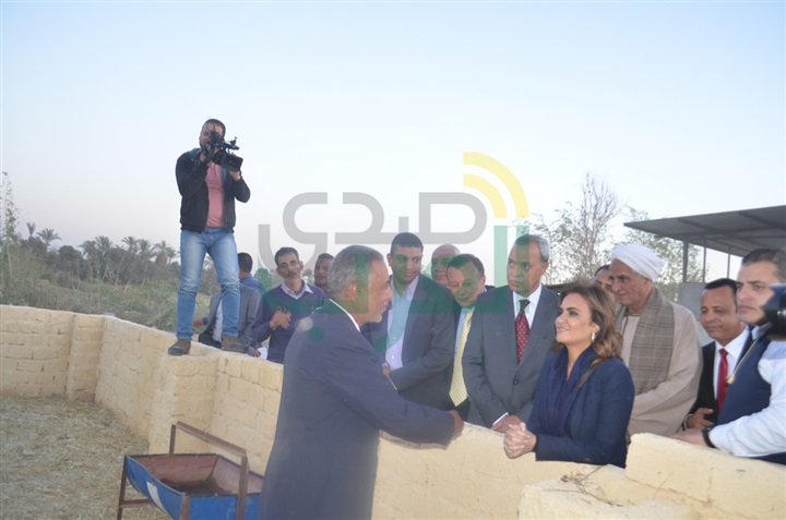 بالصور.. وزيرا النقل والاستثمار يتفقدان عددًا من المشروعات بقنا