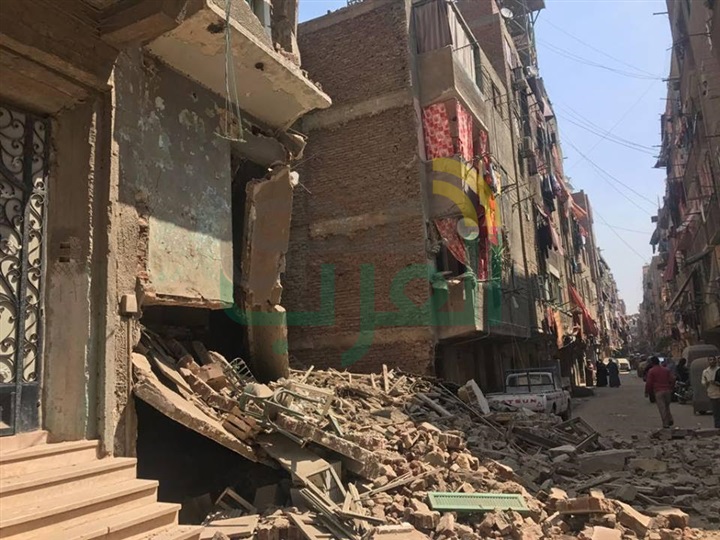 بالصور.. انهيار منزل بشبرا الخيمة