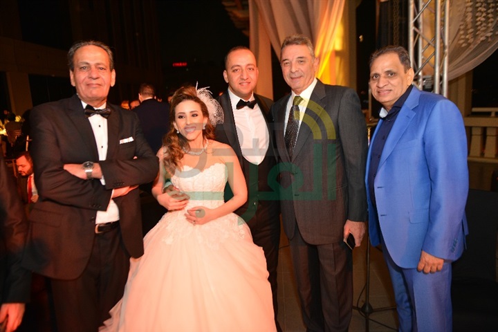 بالصور.. نجوم الفن يحتفلون بزفاف "مصطفى السبكي" و"ياسمين حسين" بالصور.. نجوم الفن يحتفلون بزفاف "مصطفى السبكي" و"ياسمين حسين"