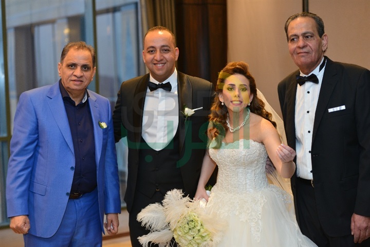 بالصور.. نجوم الفن يحتفلون بزفاف "مصطفى السبكي" و"ياسمين حسين" بالصور.. نجوم الفن يحتفلون بزفاف "مصطفى السبكي" و"ياسمين حسين"