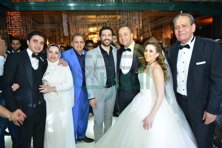 بالصور.. نجوم الفن يحتفلون بزفاف "مصطفى السبكي" و"ياسمين حسين" بالصور.. نجوم الفن يحتفلون بزفاف "مصطفى السبكي" و"ياسمين حسين"