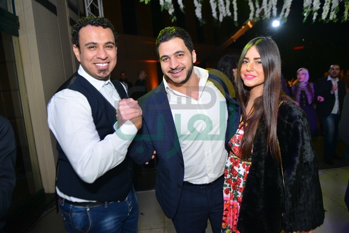 بالصور.. نجوم الفن يحتفلون بزفاف "مصطفى السبكي" و"ياسمين حسين" بالصور.. نجوم الفن يحتفلون بزفاف "مصطفى السبكي" و"ياسمين حسين"