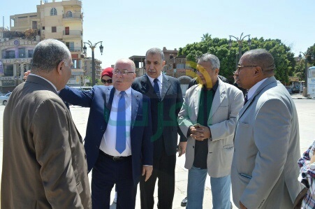 بالصور: وزير الثقافة يتفقد ساحة أبو الحجاج لإقامة مسرح الأقصر عاصمة الثقافة العربية