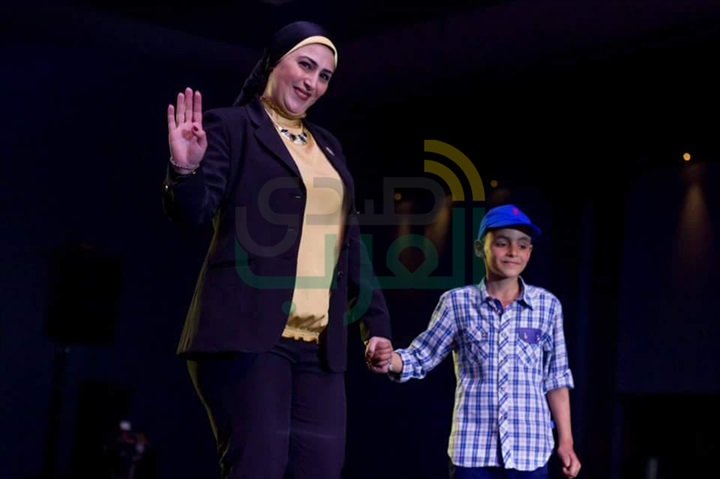 بالصور.. فرحة أطفال مرضى السرطان بأول عرض أزياء لهم  برعاية مؤسسة صندوق الخير بالاسكندرية 