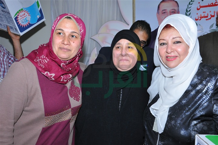 بالصور .. زين السادات يكرم عفاف شعيب والأمهات المثاليات فى حفل خيرى كبير بالمنوفية بالصور .. زين السادات يكرم عفاف شعيب والأمهات المثاليات فى حفل خيرى كبير بالمنوفية