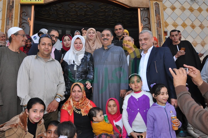 بالصور .. زين السادات يكرم عفاف شعيب والأمهات المثاليات فى حفل خيرى كبير بالمنوفية بالصور .. زين السادات يكرم عفاف شعيب والأمهات المثاليات فى حفل خيرى كبير بالمنوفية