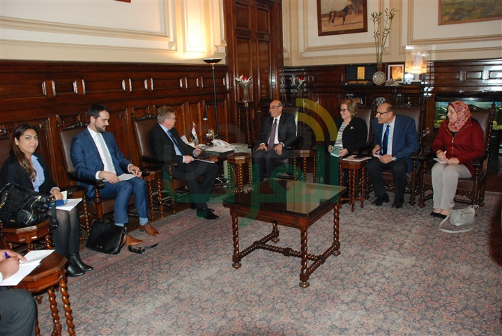 بالصور.. وزير الزراعة يستقبل رئيس وفد الاتحاد الأوروبي في مصر