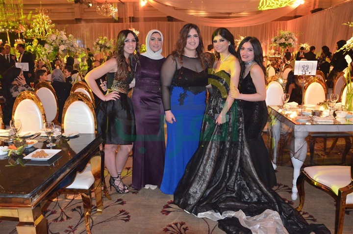 بالصور.. زفاف أسطوري لـ"كريم ورانيا" برعاية تامر وحماقى بالصور.. زفاف أسطوري لـ"كريم ورانيا" برعاية تامر وحماقى