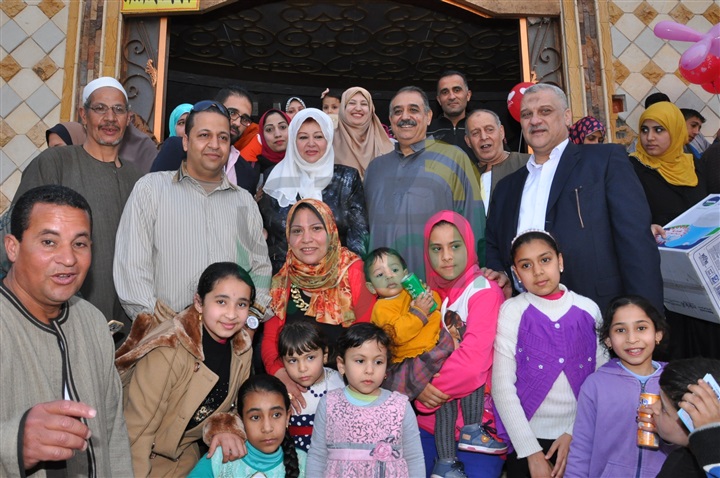 بالصور .. زين السادات يكرم عفاف شعيب والأمهات المثاليات فى حفل خيرى كبير بالمنوفية بالصور .. زين السادات يكرم عفاف شعيب والأمهات المثاليات فى حفل خيرى كبير بالمنوفية