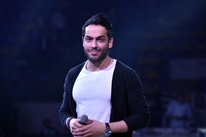 بالصور .. رامي جمال يغني أمام زوجته لأول مرة بحفل الصالة المغطاة بالصور .. رامي جمال يغني أمام زوجته لأول مرة بحفل الصالة المغطاة