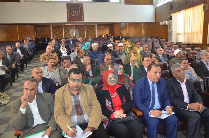 تنفيذي كفر الشيخ يوافق على إنشاء مدرستين ونقطة شرطة ومحطة صرف