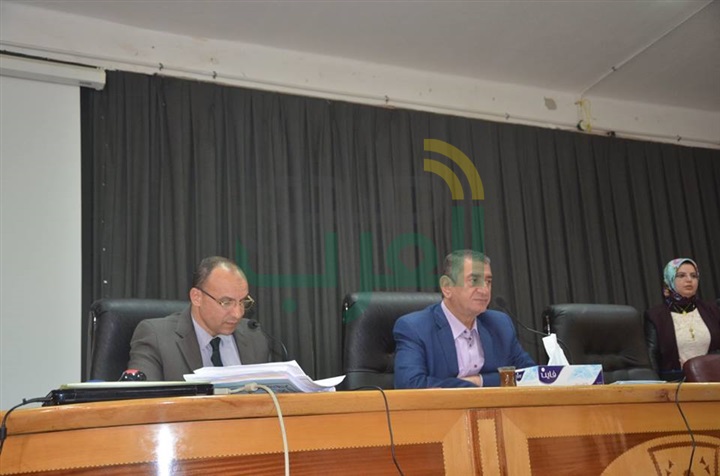 بالصور.. محافظ كفر الشيخ يبحث آليات العمل بالمجلس الإقليمي للسكان