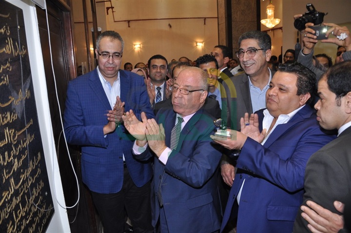 بالصور.. وزير الثقافة وخالد جلال يفتتحان مسرح السلام بعرض قواعد العشق الأربعون بالصور.. وزير الثقافة وخالد جلال يفتتحان مسرح السلام بعرض قواعد العشق الأربعون