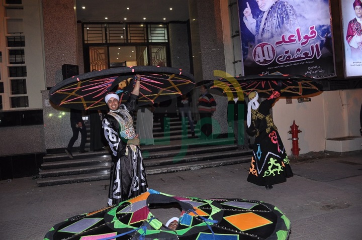 بالصور.. وزير الثقافة وخالد جلال يفتتحان مسرح السلام بعرض قواعد العشق الأربعون