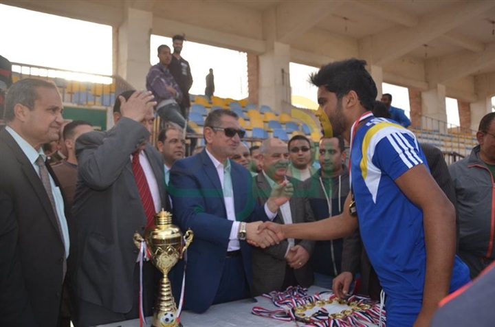 محافظ كفرالشيخ يشهد فوز فريق دسوق في نهائى تصفيات دورى مراكز الشباب
