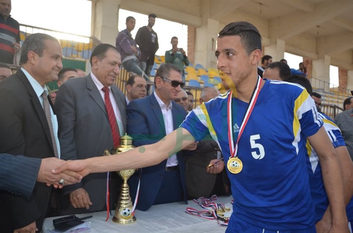 محافظ كفرالشيخ يشهد فوز فريق دسوق في نهائى تصفيات دورى مراكز الشباب