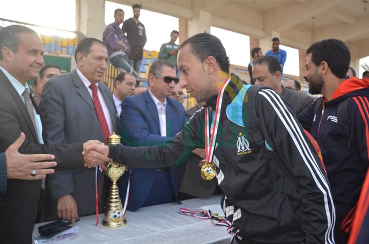 محافظ كفرالشيخ يشهد فوز فريق دسوق في نهائى تصفيات دورى مراكز الشباب