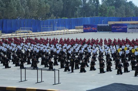 وزير الداخلية يشهد الاحتفال السنوي بيوم المجند 