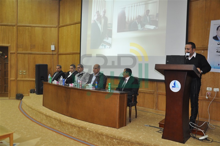 بالصور .. جامعة كفر الشيخ تكرم اثنين من القيادات بلغا سن المعاش القانونية