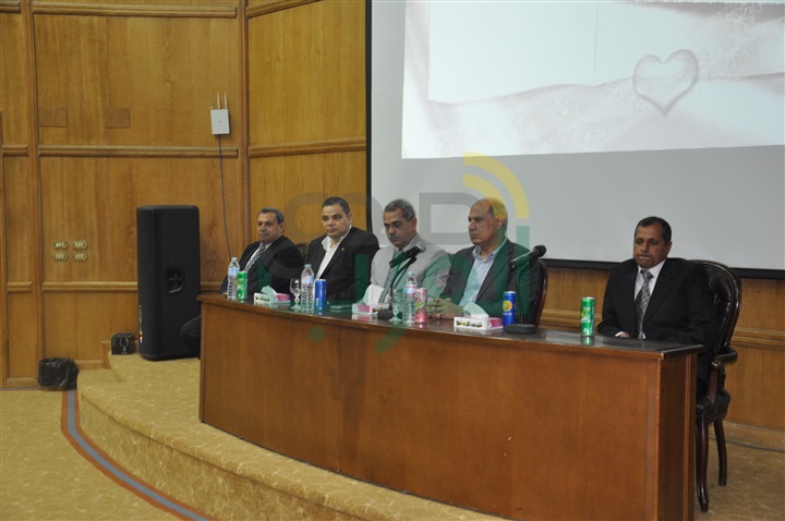 بالصور .. جامعة كفر الشيخ تكرم اثنين من القيادات بلغا سن المعاش القانونية