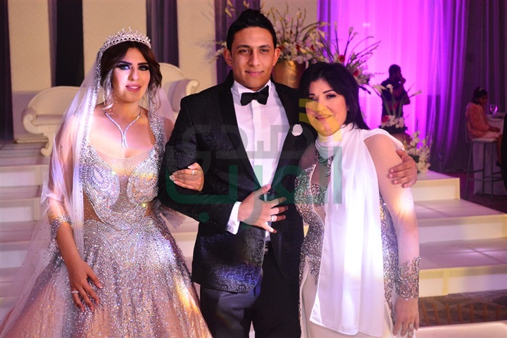 بالصور.. الليثي ودياب يشعلان زفاف "سمر" و"محمد" بحضور النجوم والمشاهير بالصور.. الليثي ودياب يشعلان زفاف "سمر" و"محمد" بحضور النجوم والمشاهير