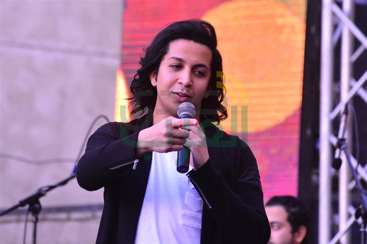 بالصور .. "بوي باند" يتألقون بحفلي "رمسيس كوليدج" و"دي لا سال" وسط الآلاف من الطلاب بالصور .. "بوي باند" يتألقون بحفلي "رمسيس كوليدج" و"دي لا سال" وسط الآلاف من الطلاب