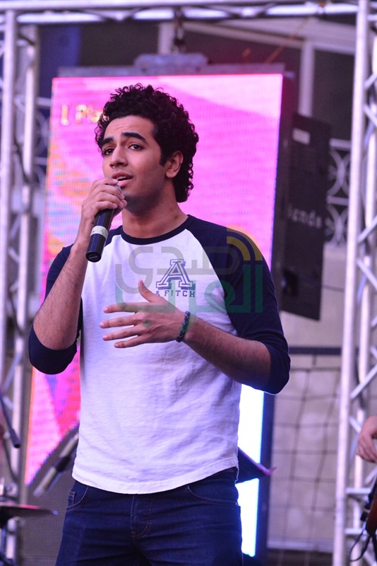 بالصور .. "بوي باند" يتألقون بحفلي "رمسيس كوليدج" و"دي لا سال" وسط الآلاف من الطلاب بالصور .. "بوي باند" يتألقون بحفلي "رمسيس كوليدج" و"دي لا سال" وسط الآلاف من الطلاب
