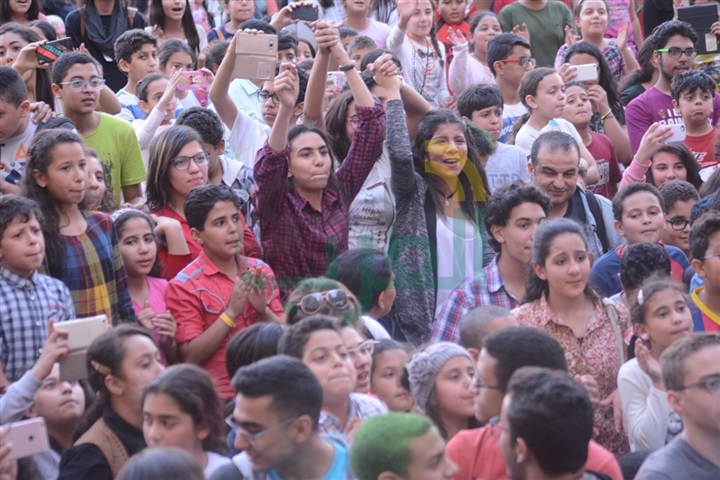 بالصور .. "بوي باند" يتألقون بحفلي "رمسيس كوليدج" و"دي لا سال" وسط الآلاف من الطلاب بالصور .. "بوي باند" يتألقون بحفلي "رمسيس كوليدج" و"دي لا سال" وسط الآلاف من الطلاب