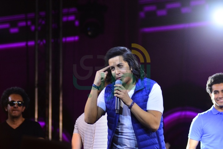 بالصور .. "بوي باند" يتألقون بحفلي "رمسيس كوليدج" و"دي لا سال" وسط الآلاف من الطلاب بالصور .. "بوي باند" يتألقون بحفلي "رمسيس كوليدج" و"دي لا سال" وسط الآلاف من الطلاب
