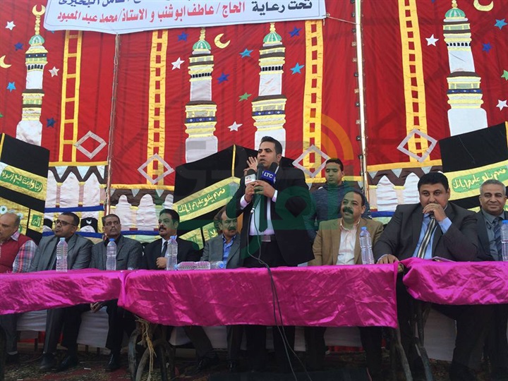 بالصور: الكفن ينهى خصومة ثأرية فى الوراق بعد مقتل شخص بحضور الأمن