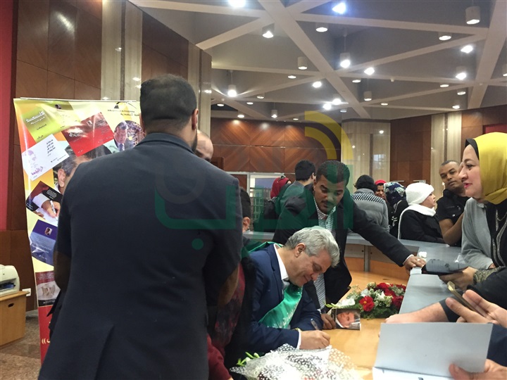 "قصيدتى فى ألحان الزمان" ندوة العميد ناجى أنس بمكتبة الإسكندرية "قصيدتى فى ألحان الزمان" ندوة العميد ناجى أنس بمكتبة الإسكندرية