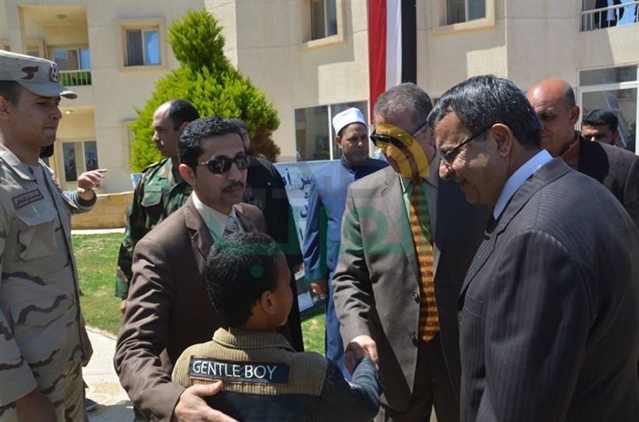 بالصور.. محافظ كفر الشيخ يُكرم الأطفال الأيتام في بلطيم