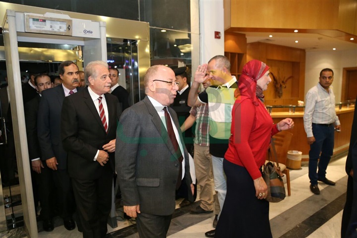 بالصور .. بدء حفل افتتاح مهرجان شرم الشيخ الدولي للمسرح الشبابي بالصور .. بدء حفل افتتاح مهرجان شرم الشيخ الدولي للمسرح الشبابي