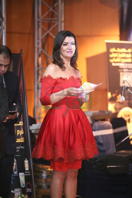 بالصور ..  تكريم نضال الشافعي وسامح حسين في حفل افتتاح مهرجان شرم الشيخ للمسرح الشبابي 