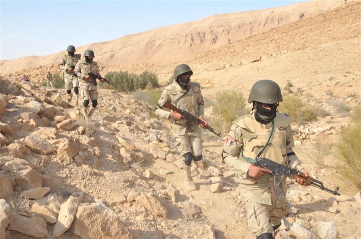 أبطال جيش الصمود يخوضون بإيمان ملحمة التحدي على سفح جبل الحلال أبطال جيش الصمود يخوضون بإيمان ملحمة التحدي على سفح جبل الحلال