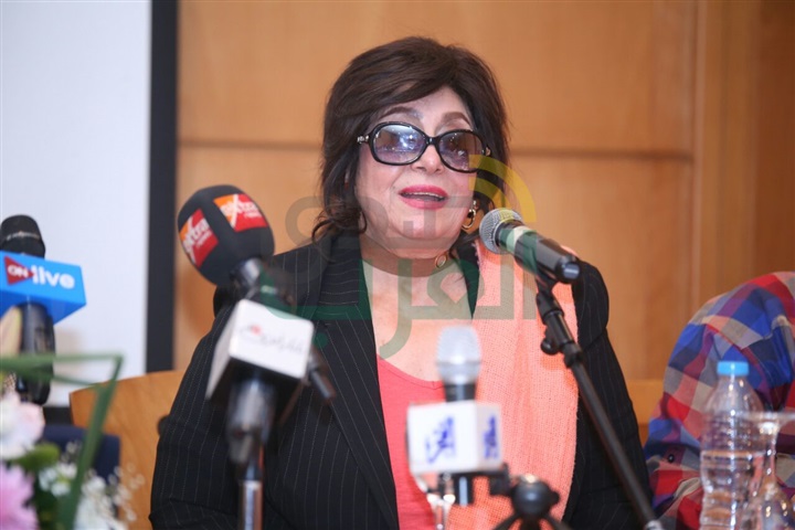 بالصور.. ندوة كرم مطاوع ضمن مهرجان شرم الشيخ للمسرح الشبابي بالصور.. ندوة كرم مطاوع ضمن مهرجان شرم الشيخ للمسرح الشبابي