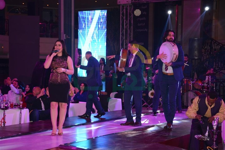 بالصور.. "ربيع أبناء الخليج" بتوقيع بوسي ودينا ويسرا وإسماعيل الليثى بالصور.. "ربيع أبناء الخليج" بتوقيع بوسي ودينا ويسرا وإسماعيل الليثى