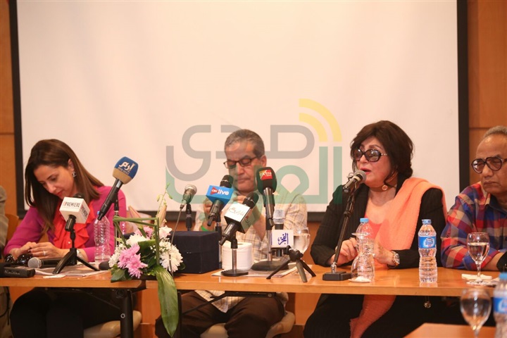 بالصور.. ندوة كرم مطاوع ضمن مهرجان شرم الشيخ للمسرح الشبابي بالصور.. ندوة كرم مطاوع ضمن مهرجان شرم الشيخ للمسرح الشبابي