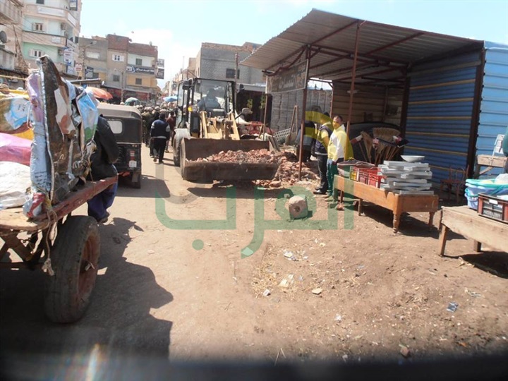 بالصور.. حملة مكبرة لإزالة الإشغالات في الحامول بكفر الشيخ