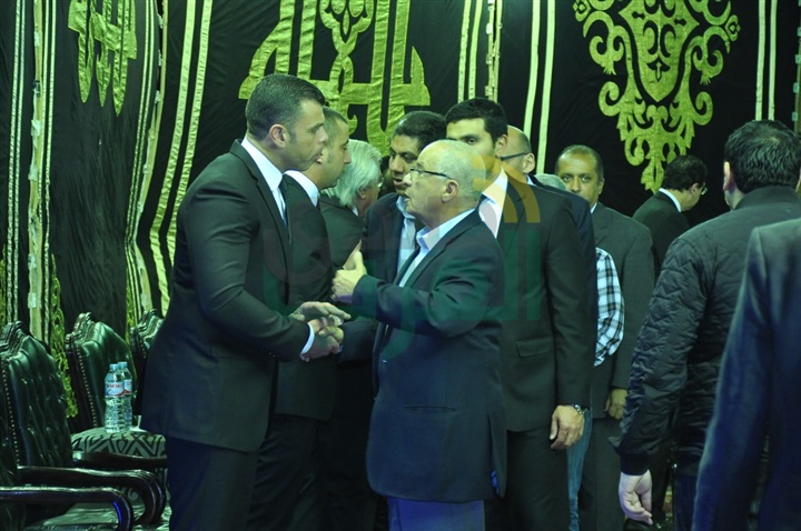 بالصور.. ‎توافد نجوم الفن لعزاء والدة الإعلامية بوسي شلبي