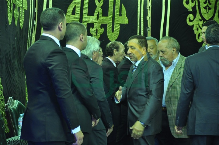 بالصور.. ‎توافد نجوم الفن لعزاء والدة الإعلامية بوسي شلبي