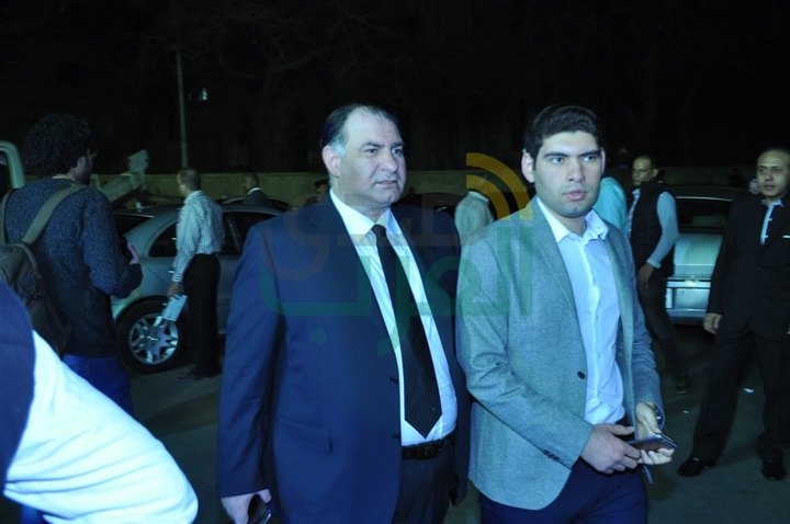 بالصور.. ‎توافد نجوم الفن لعزاء والدة الإعلامية بوسي شلبي