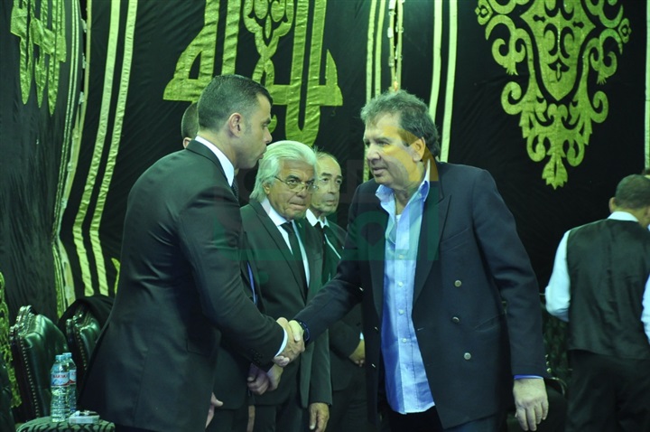 بالصور.. ‎توافد نجوم الفن لعزاء والدة الإعلامية بوسي شلبي