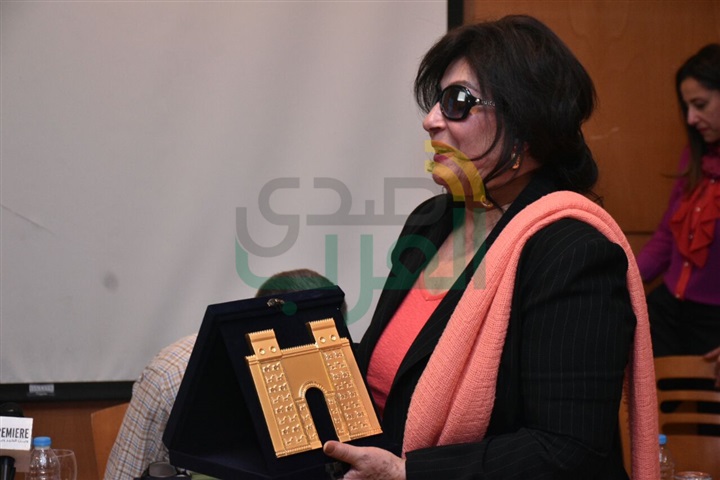 سهير المرشدي: مواقف كرم مطاوع السياسية معروفة.. وعانينا منها لفترات طويلة سهير المرشدي: مواقف كرم مطاوع السياسية معروفة.. وعانينا منها لفترات طويلة